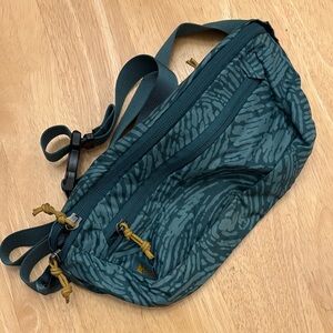 REI Green Patterned Women's Belt Bag